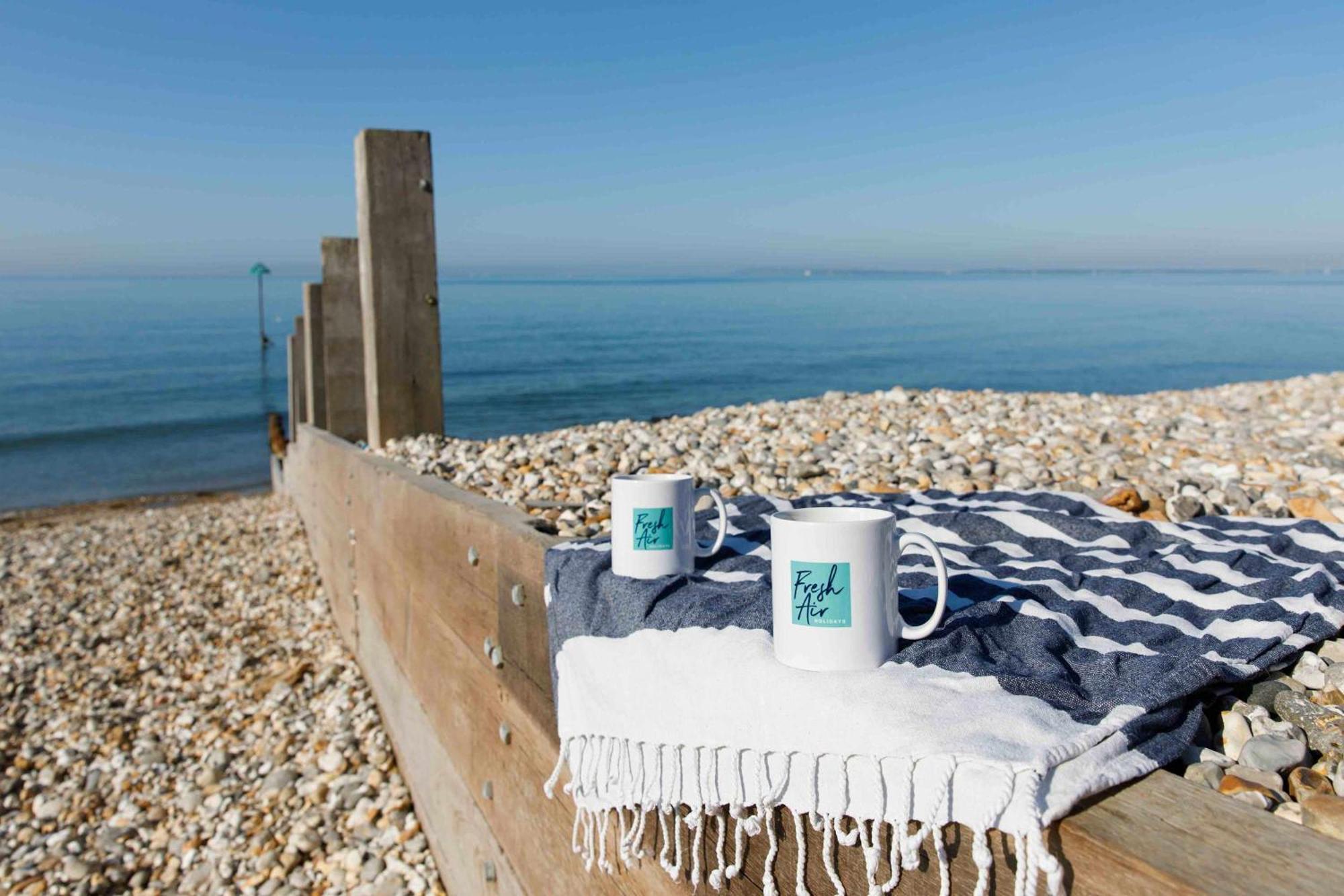 Absolute Beachfront With Decked Garden Oasis And Views بوغنور ريجيس المظهر الخارجي الصورة